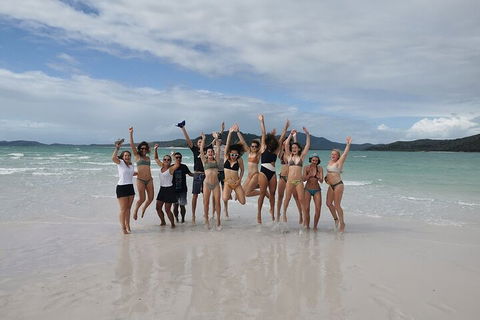 2-Night Whitsundays Sailing Cruise Incl. Whitehaven Beach & Great Barrier Reef - Sunshine Coast Guide 4