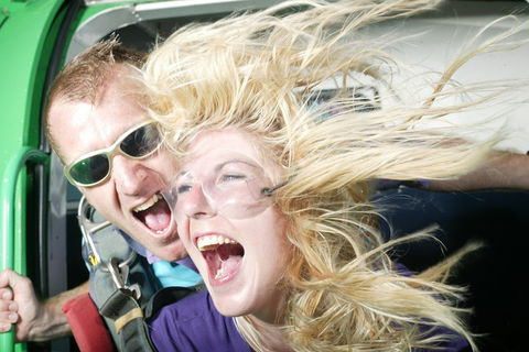 Byron Bay Tandem Sky Dive - Sunshine Coast Guide 3