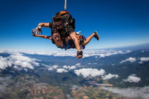 Reef And Rainforest Tandem Sky Dive In Cairns - Sunshine Coast Guide 3