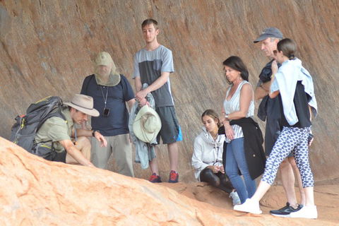 Uluru Small Group Tour Including Sunset - Sunshine Coast Guide 2