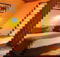 3 Day 4WD Dragonfly Dreaming Accommodated Top End Safari - Sunshine Coast Guide