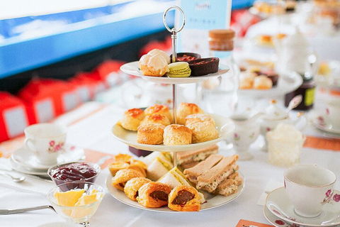 High Tea Cruise On Popeye - Sunshine Coast Guide 4