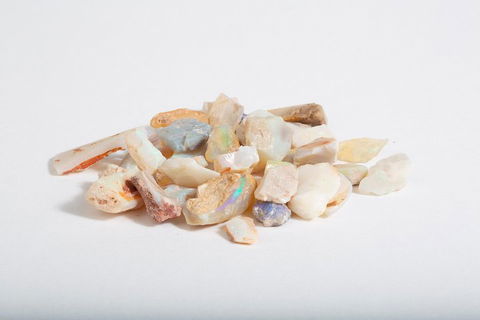 Opal Polishing Workshops In The Beautiful Blue Mountains - Sunshine Coast Guide 0