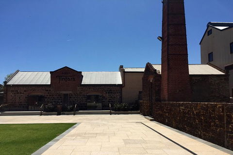 The Intimate Wine Tasting Experiences And Boutique Wines - Sunshine Coast Guide 1