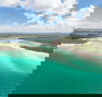 Deluxe Seaplane Tour Noosa to Glasshouse Adventure for 2 with Photobook - Sunshine Coast Guide